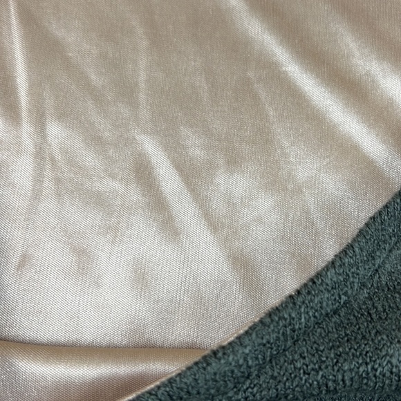 Super Cute Sleeveless Patterned Knit Dress with Lace - Picture 8 of 10